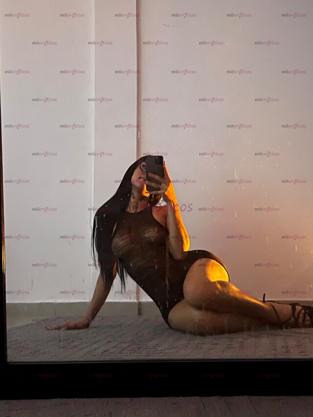 FOTOS DE MAIRA, DELGADA Y ESBELTA MODELO, COLITA REDONDA, SUR CAPRI