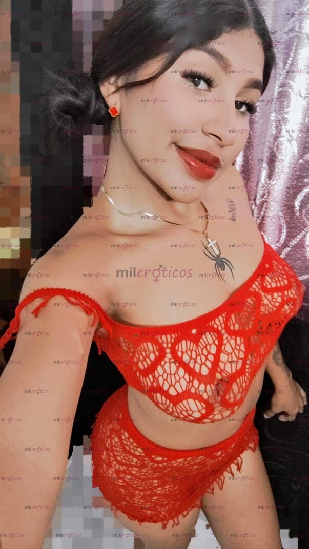 FOTOS DE MORENA ATRACTIVA CON GANAS DE TU VERGA ANAL DURO Y UN RICO ORAL