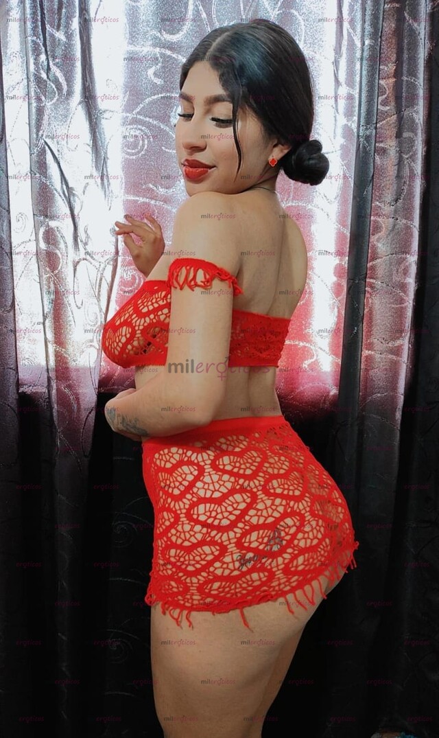 FOTOS DE MORENA ATRACTIVA CON GANAS DE TU VERGA ANAL DURO Y UN RICO ORAL
