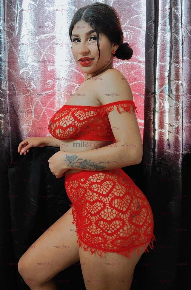 FOTOS DE MORENA ATRACTIVA CON GANAS DE TU VERGA ANAL DURO Y UN RICO ORAL