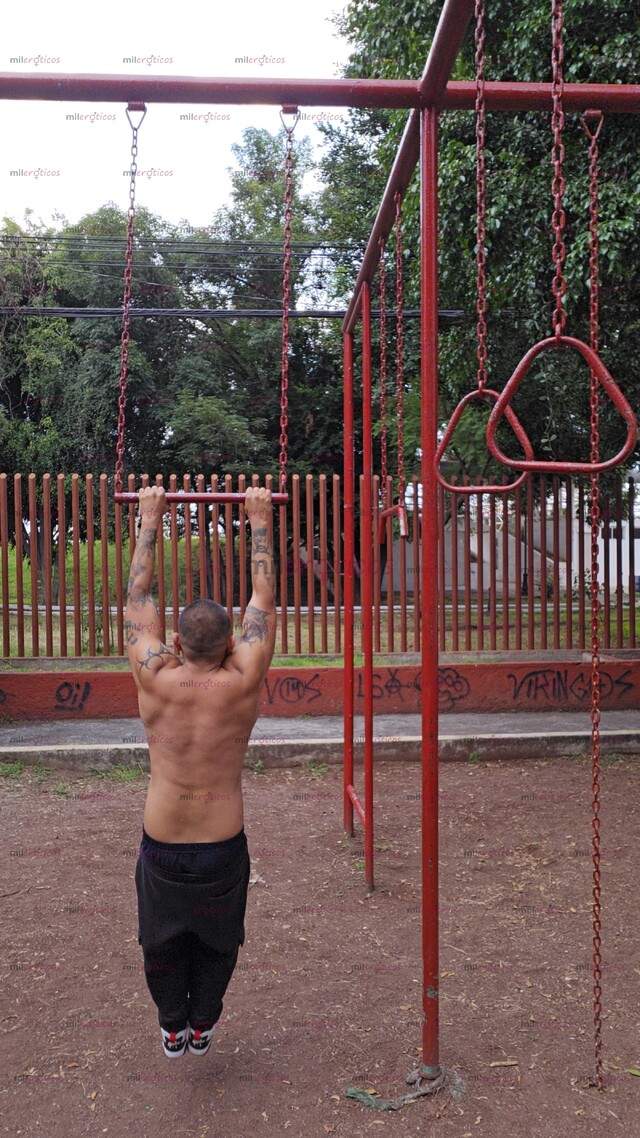 FOTOS DE TE MASTURBAS PENSANDO EN AGARRARTE UN CHACAL DE LAS BARRAS? ESCRIBE ACA
