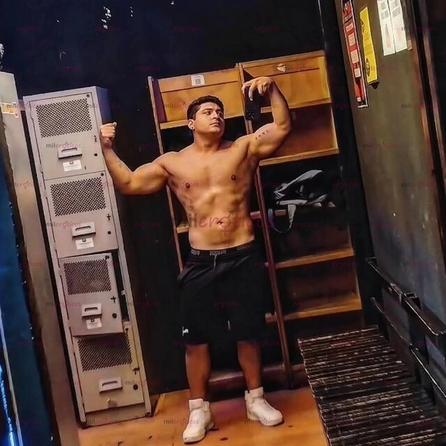 FOTOS DE COMPAÑÍA MASCULINA, ATENCIÓN Y TOTAL DISCRECIÓN.