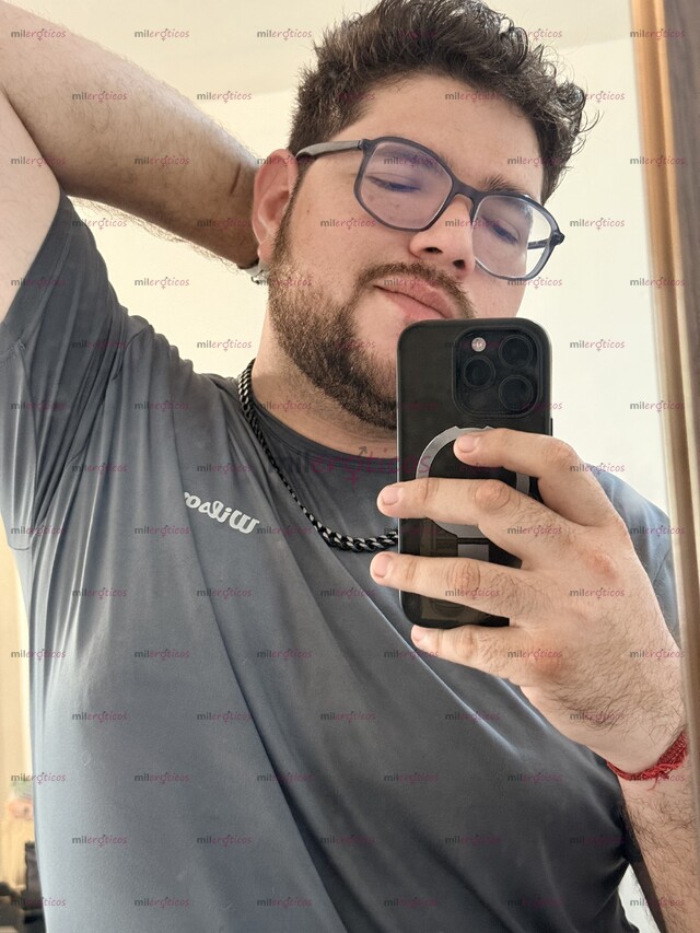 FOTOS DE ALTO, BARBÓN Y GORDITO, SOY NUEVO EN ESTE AMBIENTE