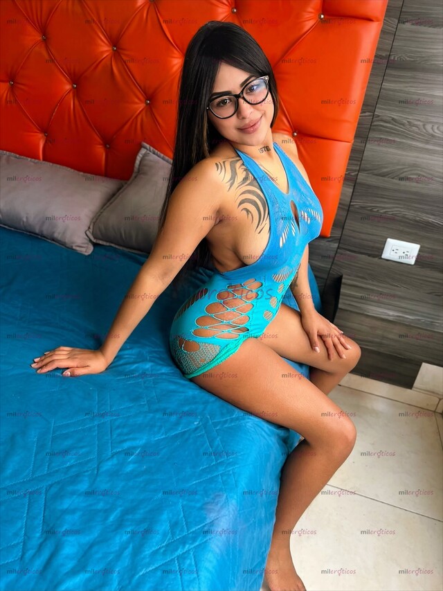FOTOS DE SCORT ELEGANTE, PELINEGRA CON CINTURA PEQUEÑA Y NALGAS REDONDAS