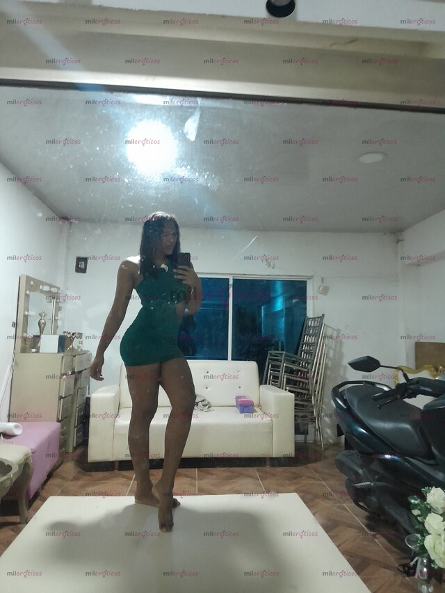 FOTOS DE MORENA CULONA CON 1.80 DE ESTATURA LISTA PARA DISFRUTAR TUS FETICHES