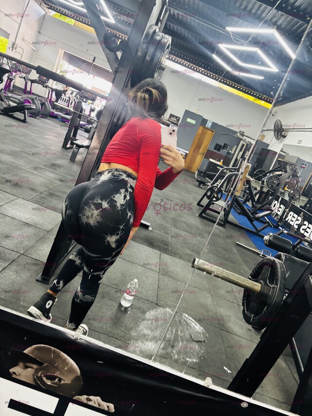 FOTOS DE NIÑA CON CUERPECITO DE GYM FLAQUITA TAN SOLO 19 AÑOS FULL