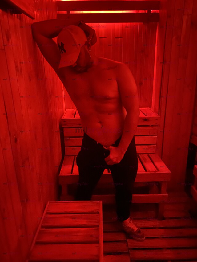 FOTOS DE MORENO CALIENTE SIEMPRE CON GANAS, MASAJISTA MORBOSO