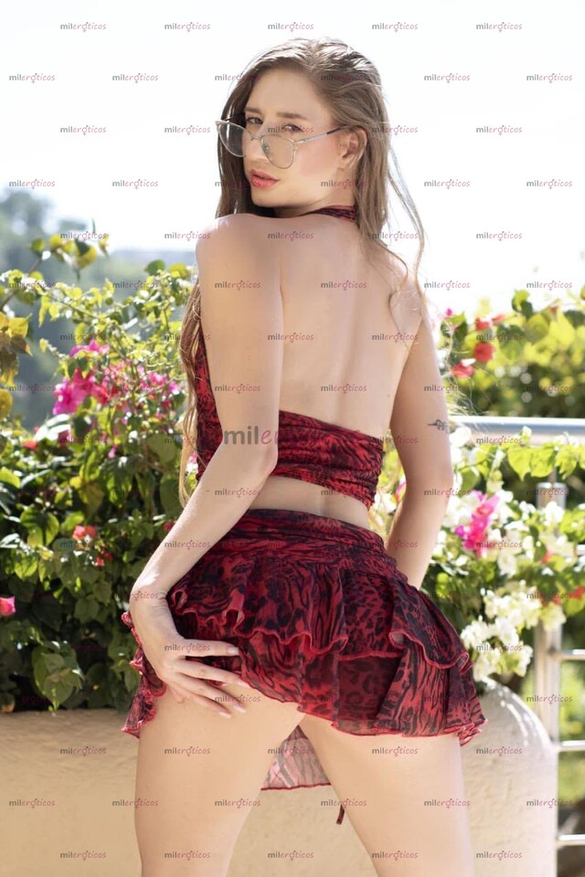 FOTOS DE CLOE SOY UNA TENTACIÓN EXÓTICA. CHICA VIP WERITA RICA