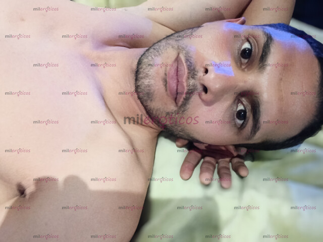 FOTOS DE ANDRE SOLO Y DISPONIBLE EN TU CIUDAD TRAIGO JUEGOS EROTICOS.