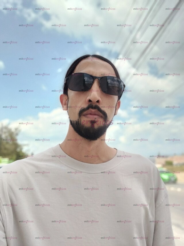 FOTOS DE SOY OSCAR MASAJISTA GAY HOT 32 AÑOS DELGADO LISTO PARA COMPLACERTE Y DISFRUTAR
