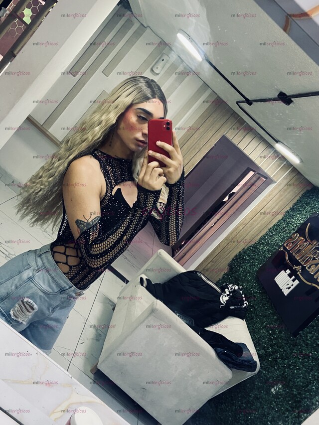 FOTOS DE CHICA TRANS FEMENINA. 21 AÑOS COMPLACIENTE Y SUMISA.