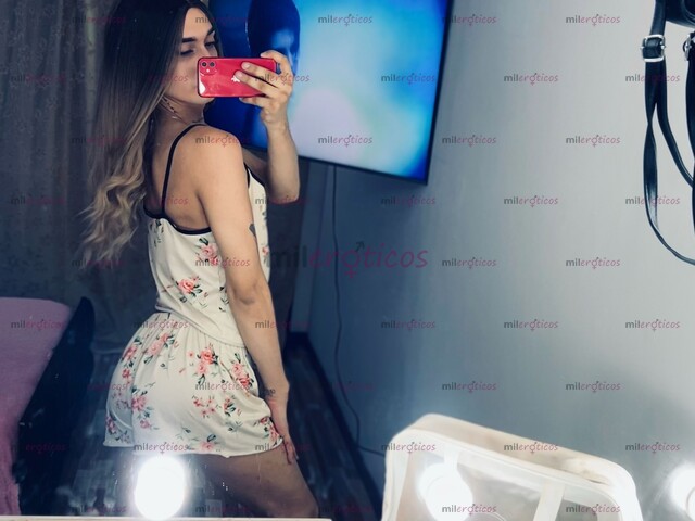 FOTOS DE CHICA TRANS FEMENINA. 21 AÑOS COMPLACIENTE Y SUMISA.