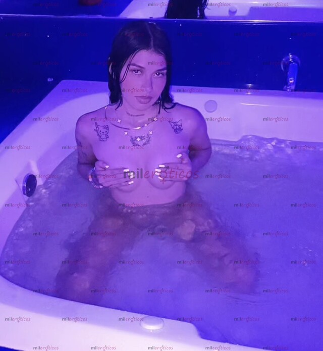 FOTOS DE COLOMBIANITA DELGADITA, COQUETA Y CON MUCHA ACTITUD