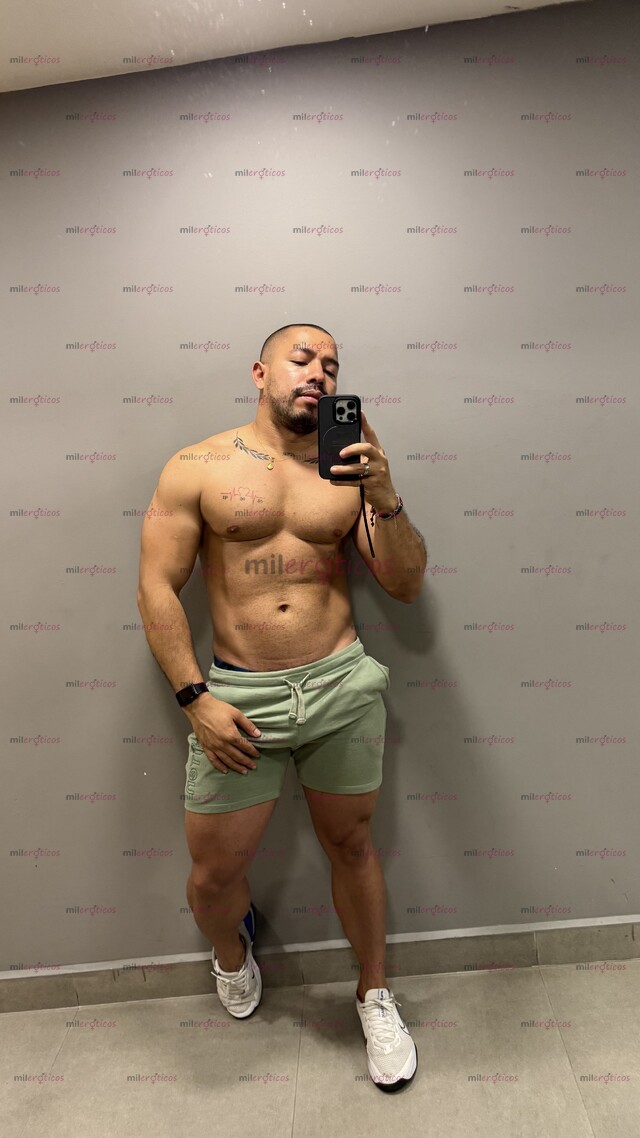 FOTOS DE HOLA SOY JAVIER MACHO FORNIDO TU MASAJISTA DE CONFIANZA