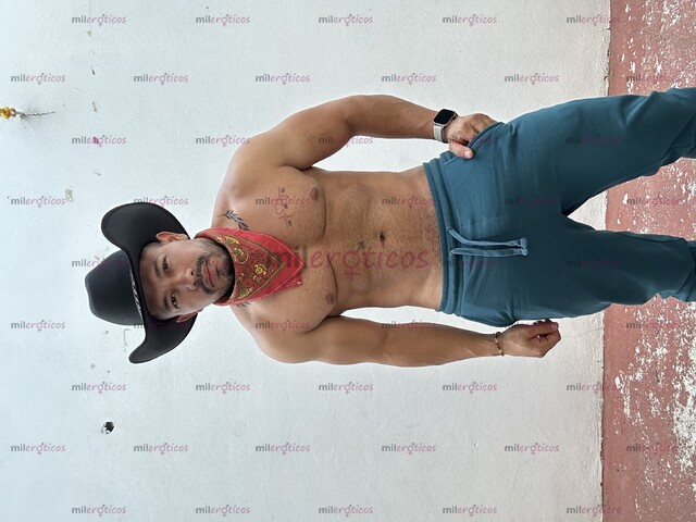 FOTOS DE HOLA SOY JAVIER MACHO FORNIDO TU MASAJISTA DE CONFIANZA