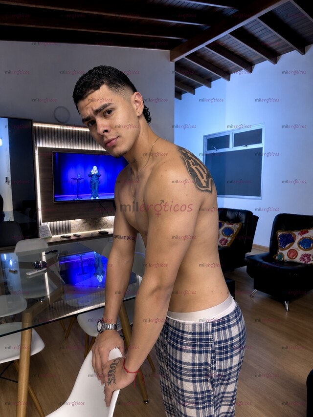 FOTOS DE PAISA MACHO ACTIVO, DISPUESTO A COMPLACERTE
