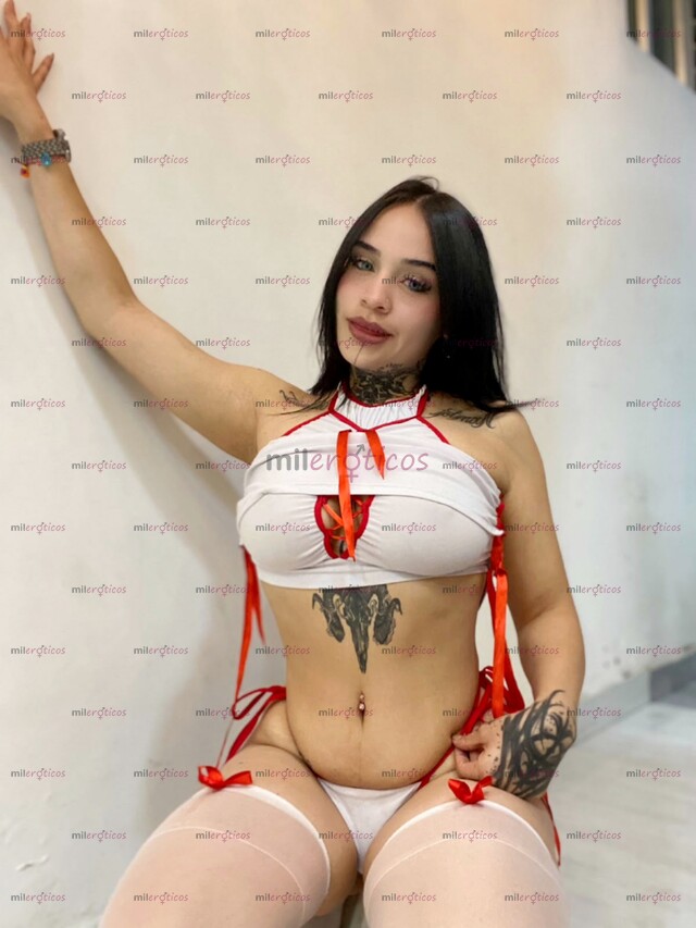 FOTOS DE LINDA CHICA CON CUERPO EXPECTACULAR, MIRADA ENCANTADORA Y CON EXCELENTE ACTITUD