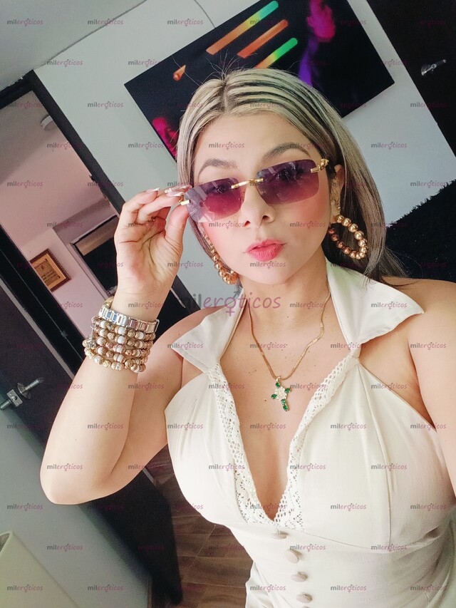 FOTOS DE GABI UNA CHICA SOFISTICADA SIMPÁTICA CON BUENA PRESENTACIÓN