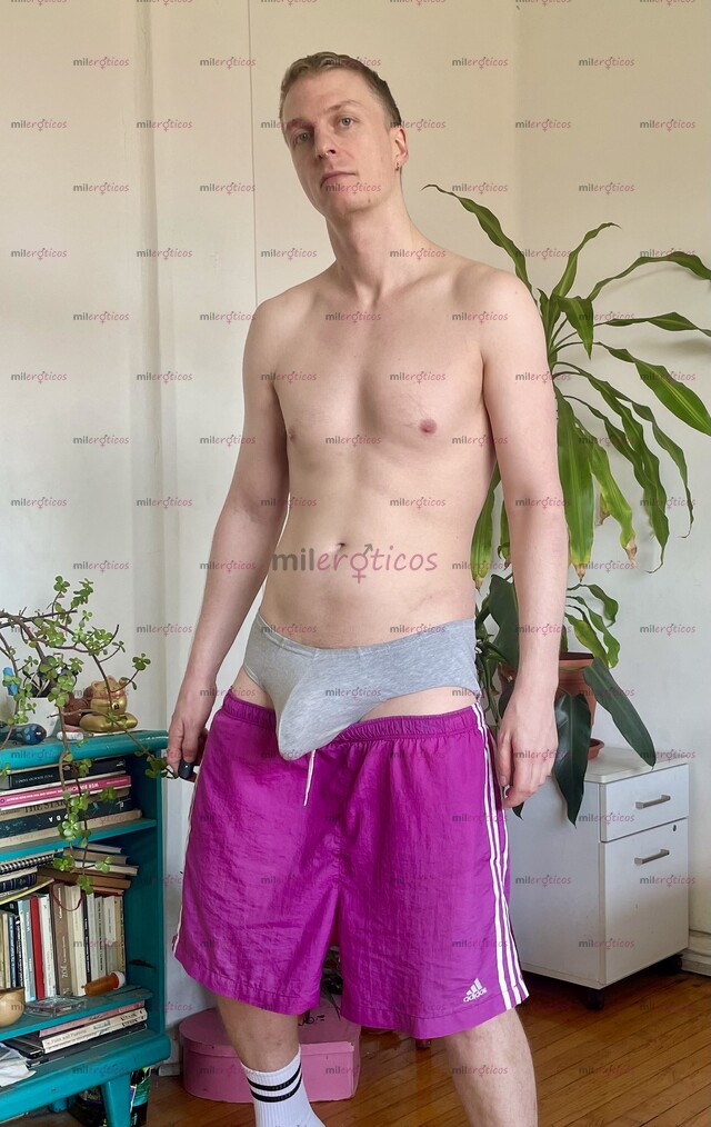 FOTOS DE RAFAEL 188CM DE ALTURA, 20CM DE VERGA, ACTIVO
