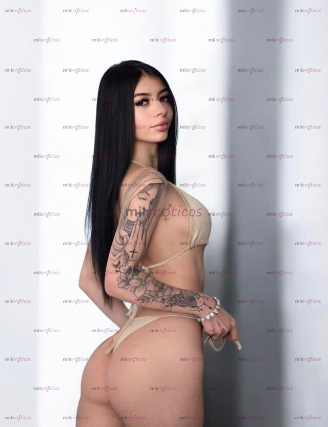 FOTOS DE FLACA DELICIOSA DE NUEVO POR TU CIUDAD!!