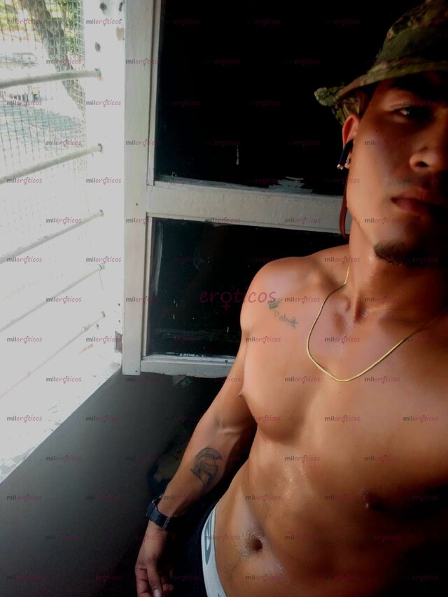 FOTOS DE CHICO VIP VERGON HETERO DE PENE GRANDE Y GRUESO ,PARA DARTE DURO Y RICO
