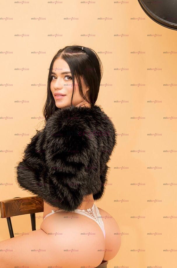 FOTOS DE NIKOL SEXY COLOMBIANA FOGOZA CON MUCHAS GANAS DE SEXO MI AMOR LLAMAME