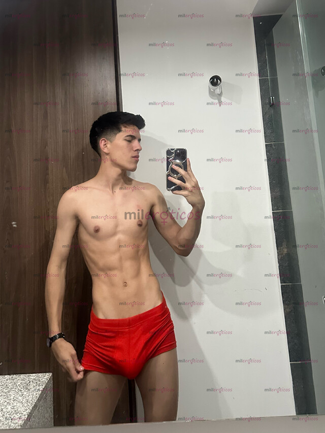FOTOS DE JOVEN UNIVERSITARIO DISCRETO DOTADO ARRECHO 21CM