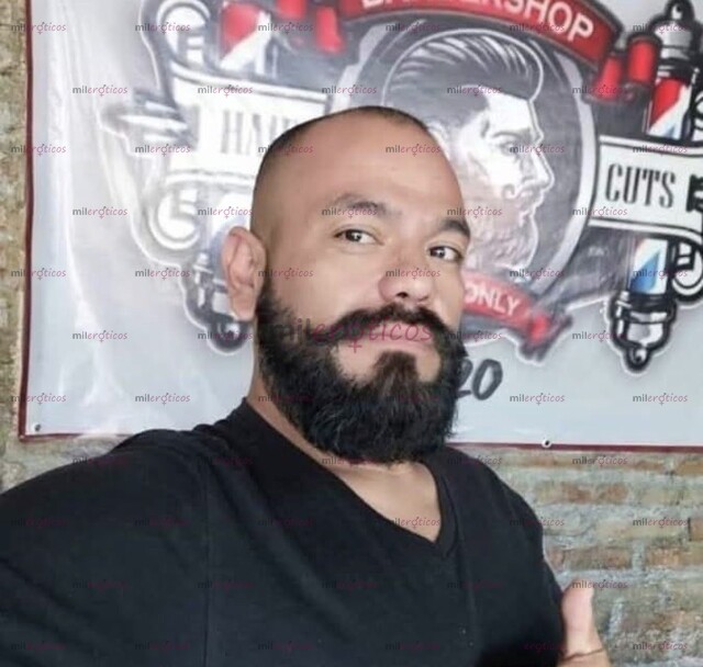 FOTOS DE BARBERO DOMINANTE COME CULO HACIENDO TUS FETICHES REALIDAD