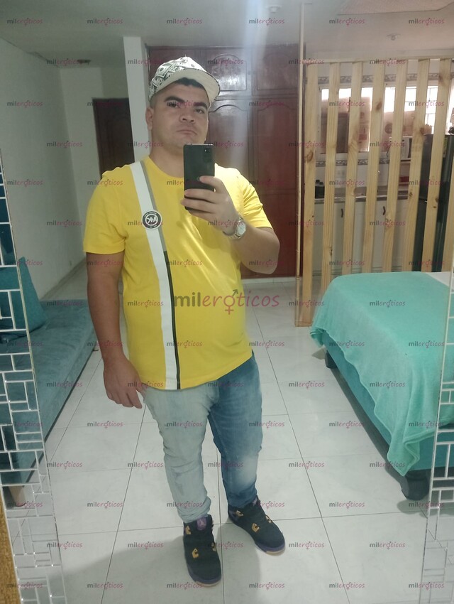 FOTOS DE POLLITO PRINCIPIANTE SOLO PASIVO CON BUENA COLA E HIGIENE