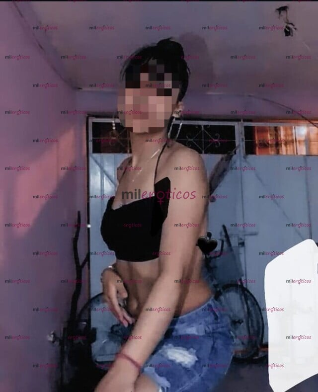 FOTOS DE NENA CACHONDA , FLAQUITA Y BLANQUITA CON PECHOS DESEABLES