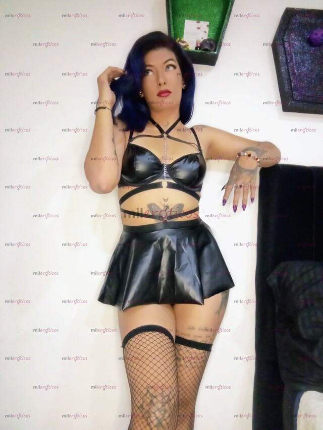 FOTOS DE FLACA CALIENTE Y TATUADA QUERIENDO SER FOLLADA
