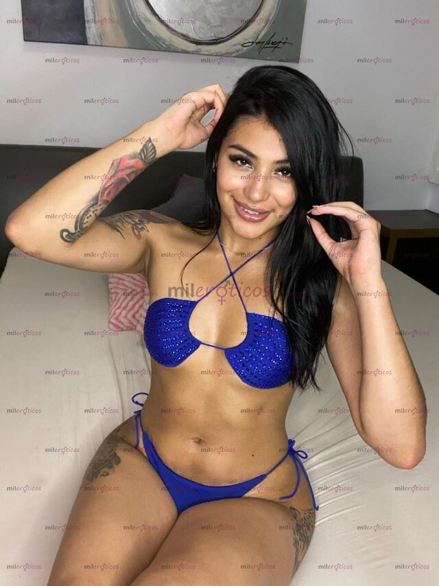 FOTOS DE SOY VIOLETA, CHICA DELGADA DE CUERPO ESBELTO, MIRADA APASIONADA Y ENCANTADORA
