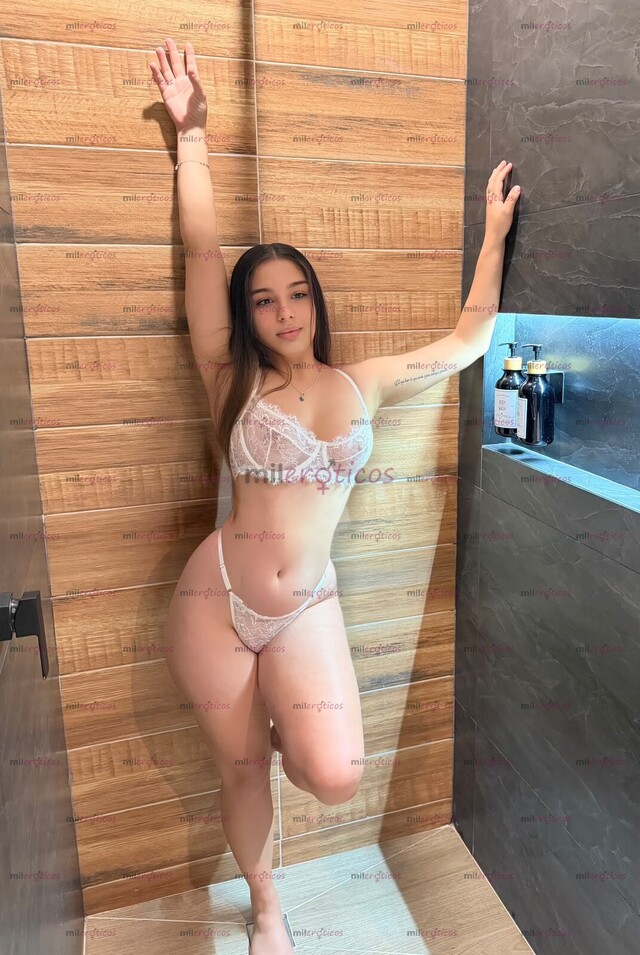 FOTOS DE HERMOSA GÜERITA DE OJOS AZULES , NIÑA INTENSA QUE TE FASCINARA