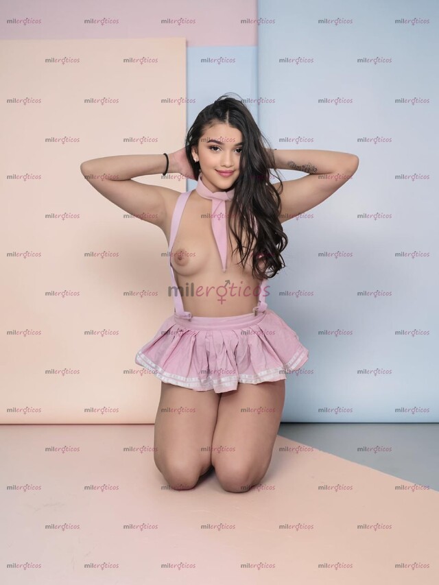 FOTOS DE JOVENCITA TETONA Y CON VAGINA ESTRECHA RICA