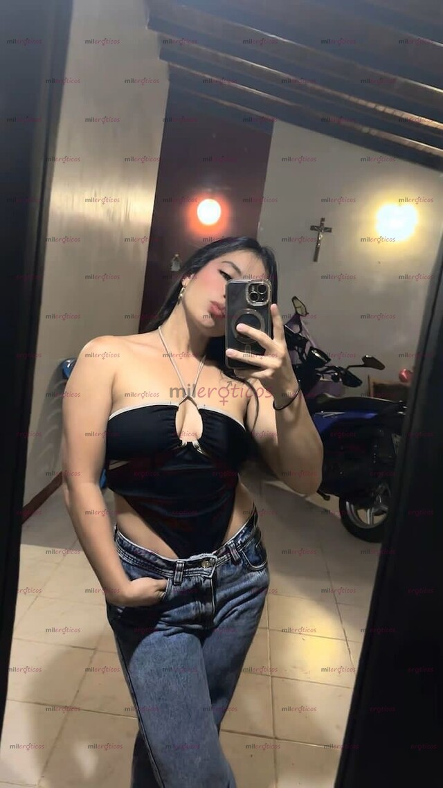 FOTOS DE MUJER FLACA Y DELGADA CON VAGINA ROSADA Y APRETADA