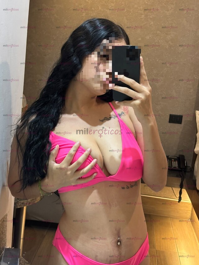 FOTOS DE CHAVA DE 23 AÑOS GUAPA CON GRANDE CURVAS Y CULO APRETADO !!