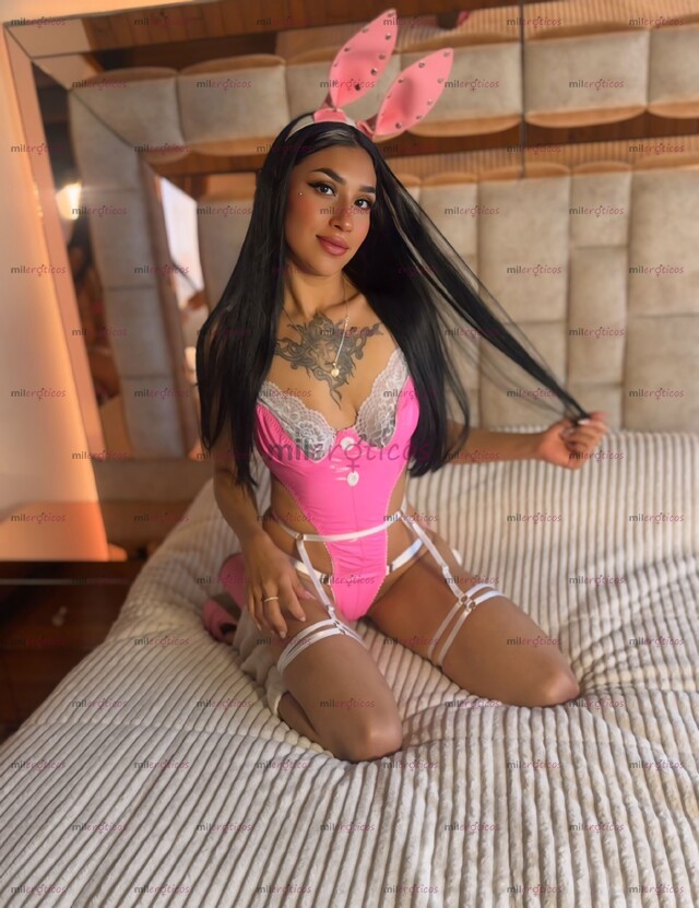 FOTOS DE LÍAH CHIQUITA Y DELGADA CON CARITA ANGELICAL Y CURVAS PERFECTAS