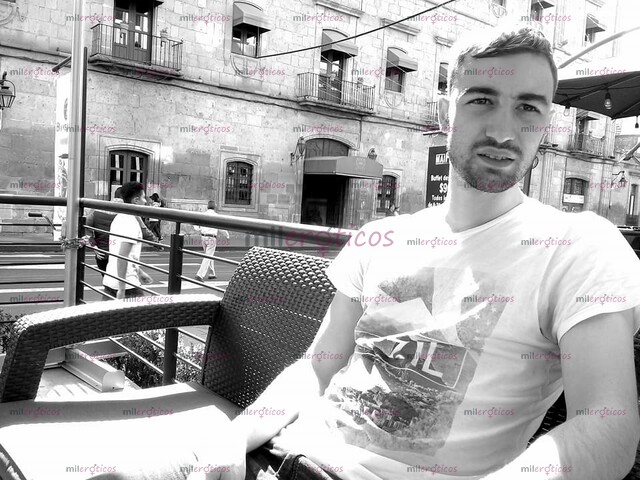 FOTOS DE ESPAÑOL JOVEN BUEN CULO Y BUENA VERGA CON PARA TRÍOS