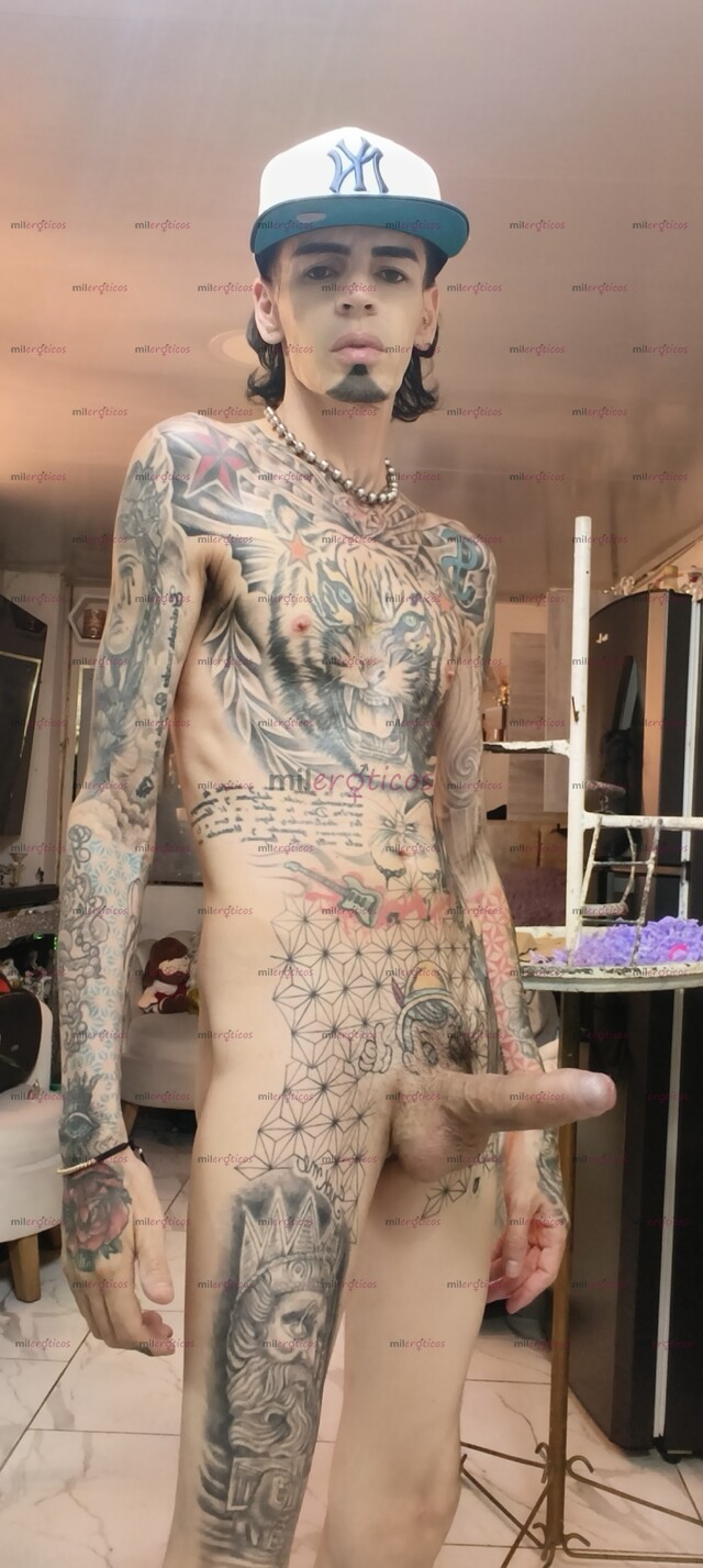 FOTOS DE FLACO ACTIVO BLANCO TATUADO VERGON SERIO RESERVADO