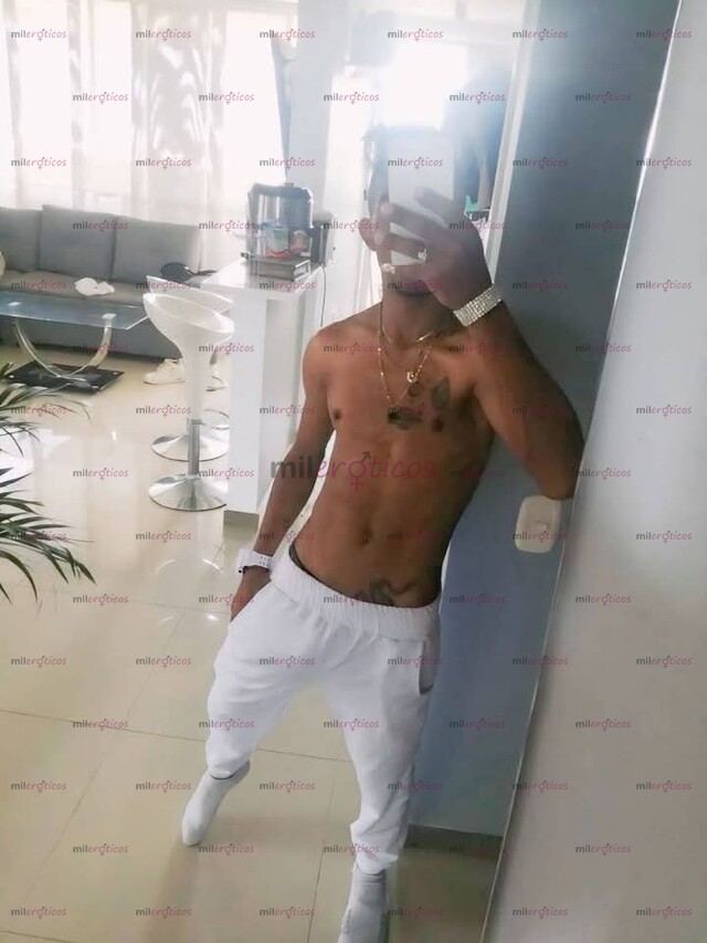FOTOS DE CHICO MORENO ARRECHO VERGON COMPLACIENTE 21CM