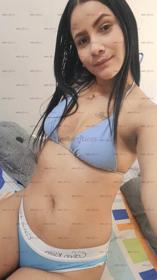 FOTOS DE LLEGANDO: TU FLACA COSTEÑA CALIENTE COMO MI TIERRA VEN A DISFRUTAR