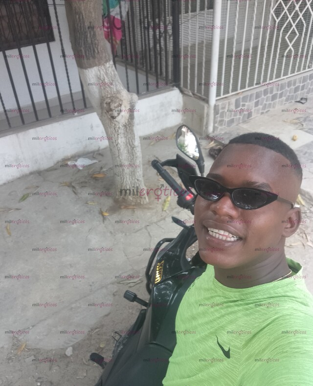 FOTOS DE LLEGO TU NEGRO VERGON 23CM DE VERGA DISPONIBLE 24 7
