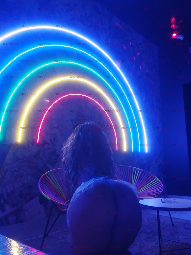 FOTOS DE EXUBERANTE SENSUAL NALGONA , CADERONA , TANIA
