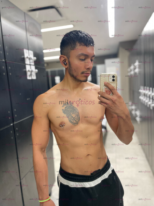 FOTOS DE CHACALITO ACTIVO VERGÓN DE 19CM Y 25 AÑOS CALIENTE Y MORBOSO