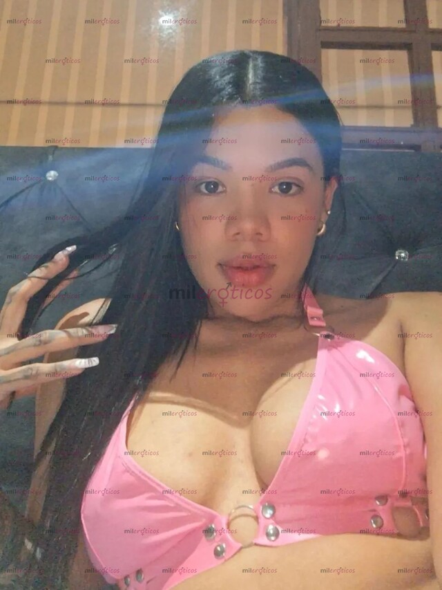 FOTOS DE HERMOSA PAISA DE PIEL MORENA Y CUERPO NATURAL