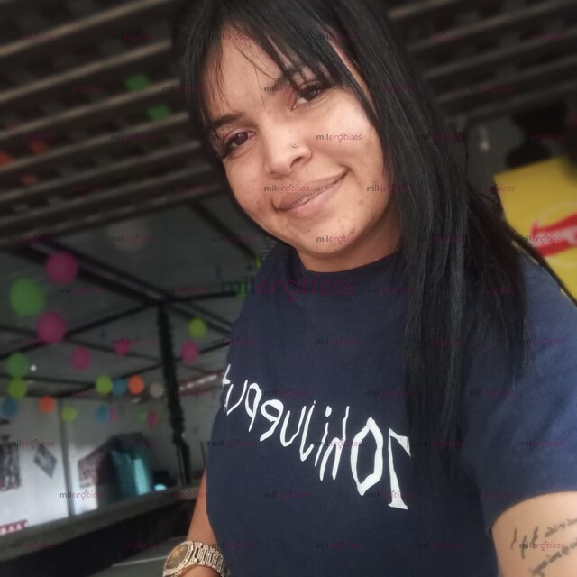 FOTOS DE HOLA MI NOMBRE ES KENIA CASTEJON LINDA PELINEGRA FLACA COMPLACIENTE