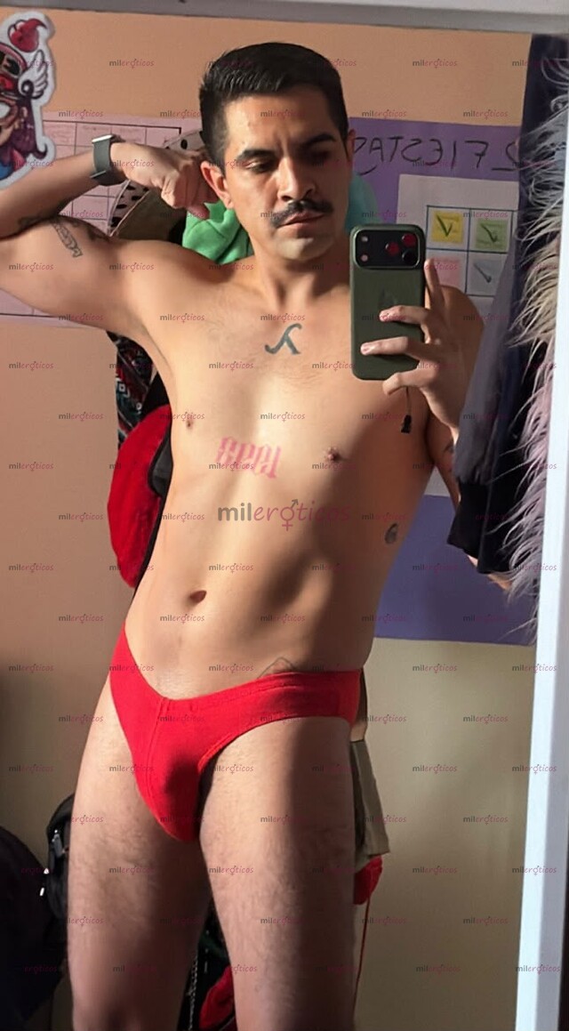 FOTOS DE MORENO, GUAPO, TATUADO, 1.80M Y VERSÁTIL