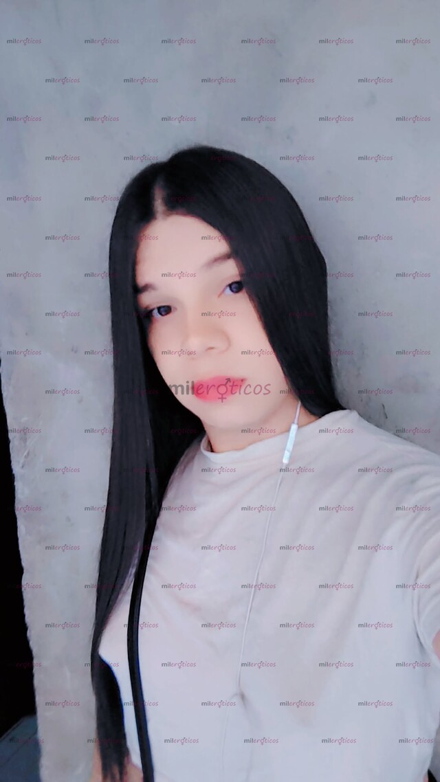 FOTOS DE HOLA SOY LOLA UNA CHICA 100% PASIVA DISPUESTO A COMPLACERTEHOLA CÓMO ESTÁS AMOR