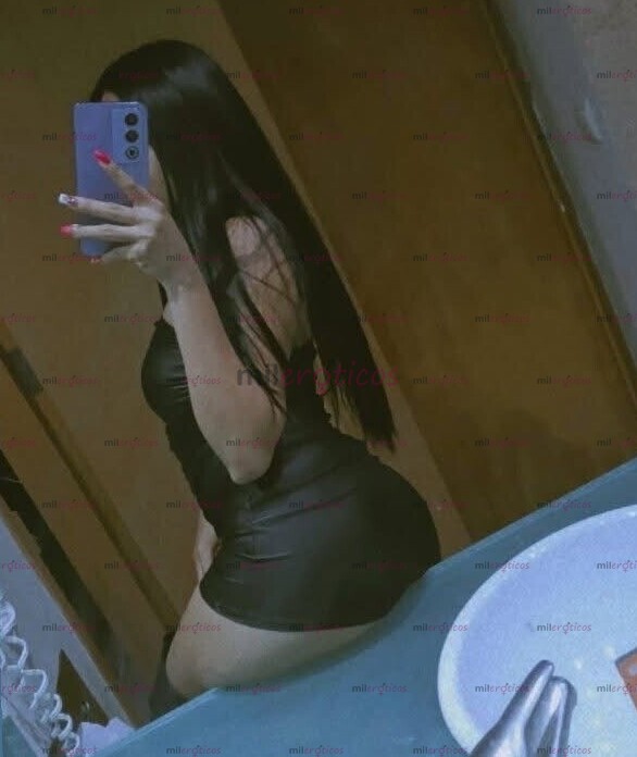 FOTOS DE SEXY SCORT DELGADA JOVEN NALGONA Y SÚPER CACHONDA