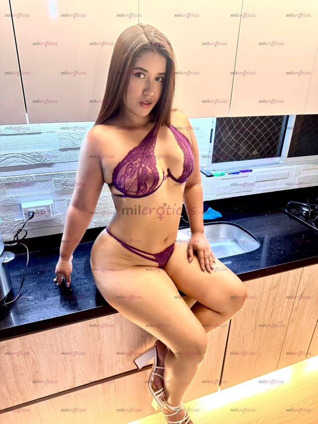 FOTOS DE SARA CADERAS GRANDES & CUERPO VOLUPTUOSO 100% NATURAL